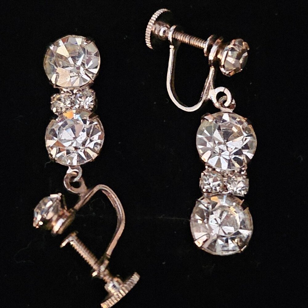ART DECO  STYLE VINTAGE 5 STONE RHINESTONE DROP EARRINGS with SCREW BACK CLOSURE